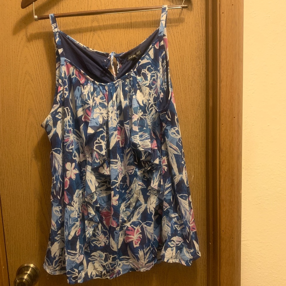 LANE BRYANT RUFFLE TOP 18/20